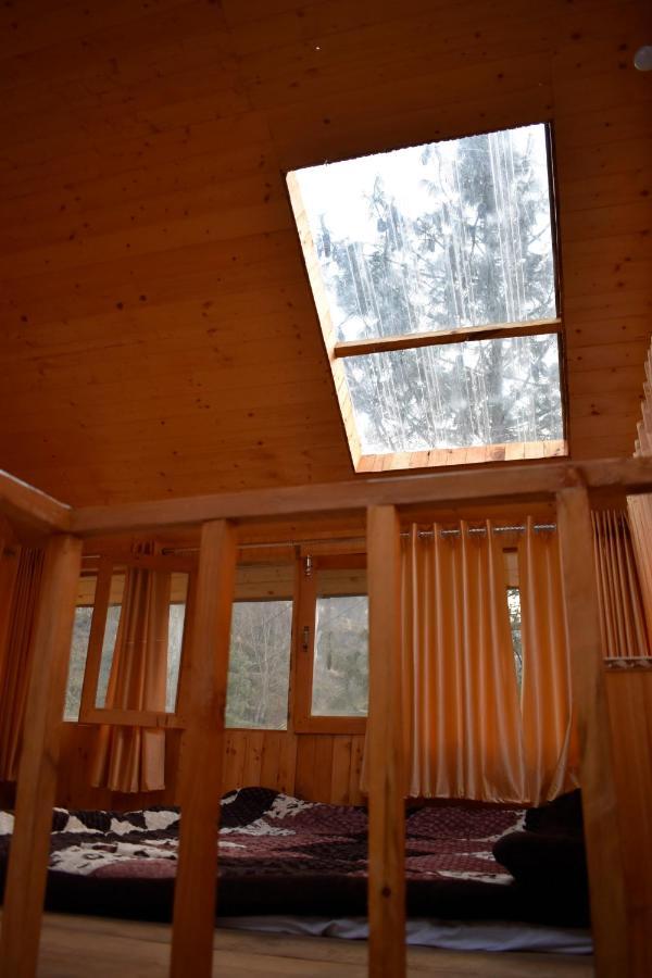 Moksha - By The River Villa Jibhi Kültér fotó