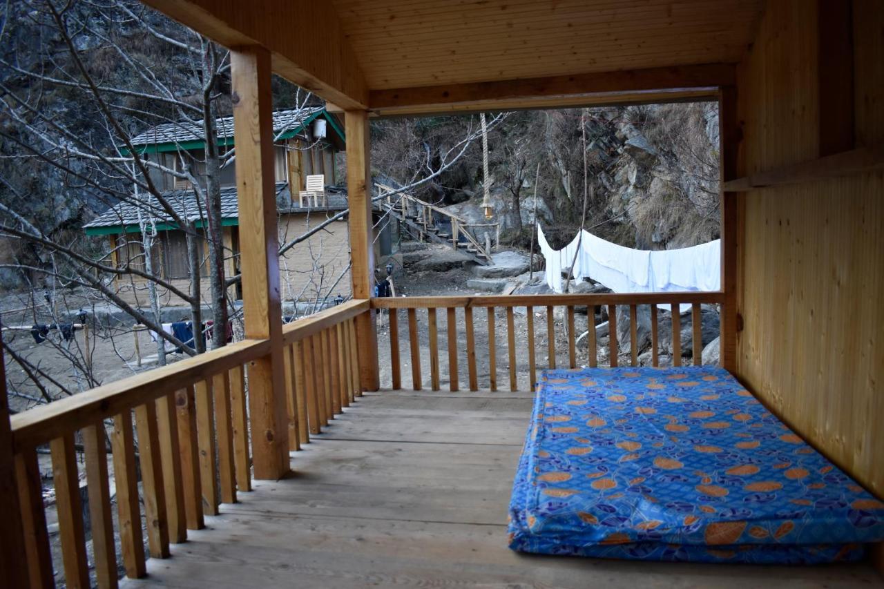 Moksha - By The River Villa Jibhi Kültér fotó