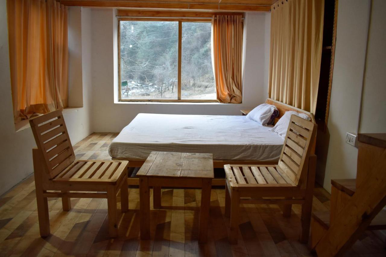 Moksha - By The River Villa Jibhi Kültér fotó